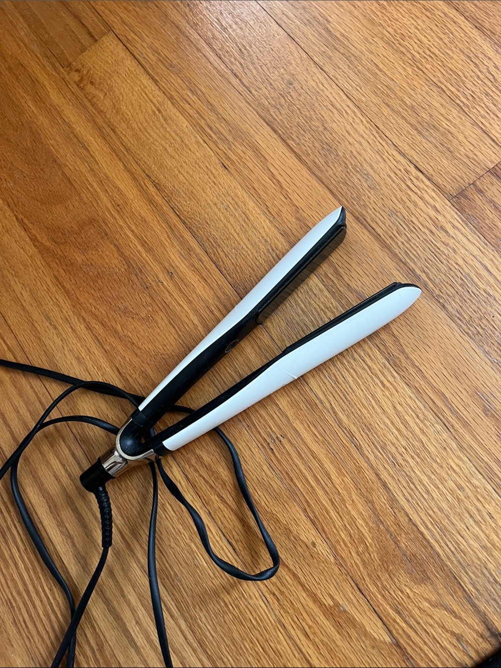 ghd Platinum Plus White and Black Hair Straightener
